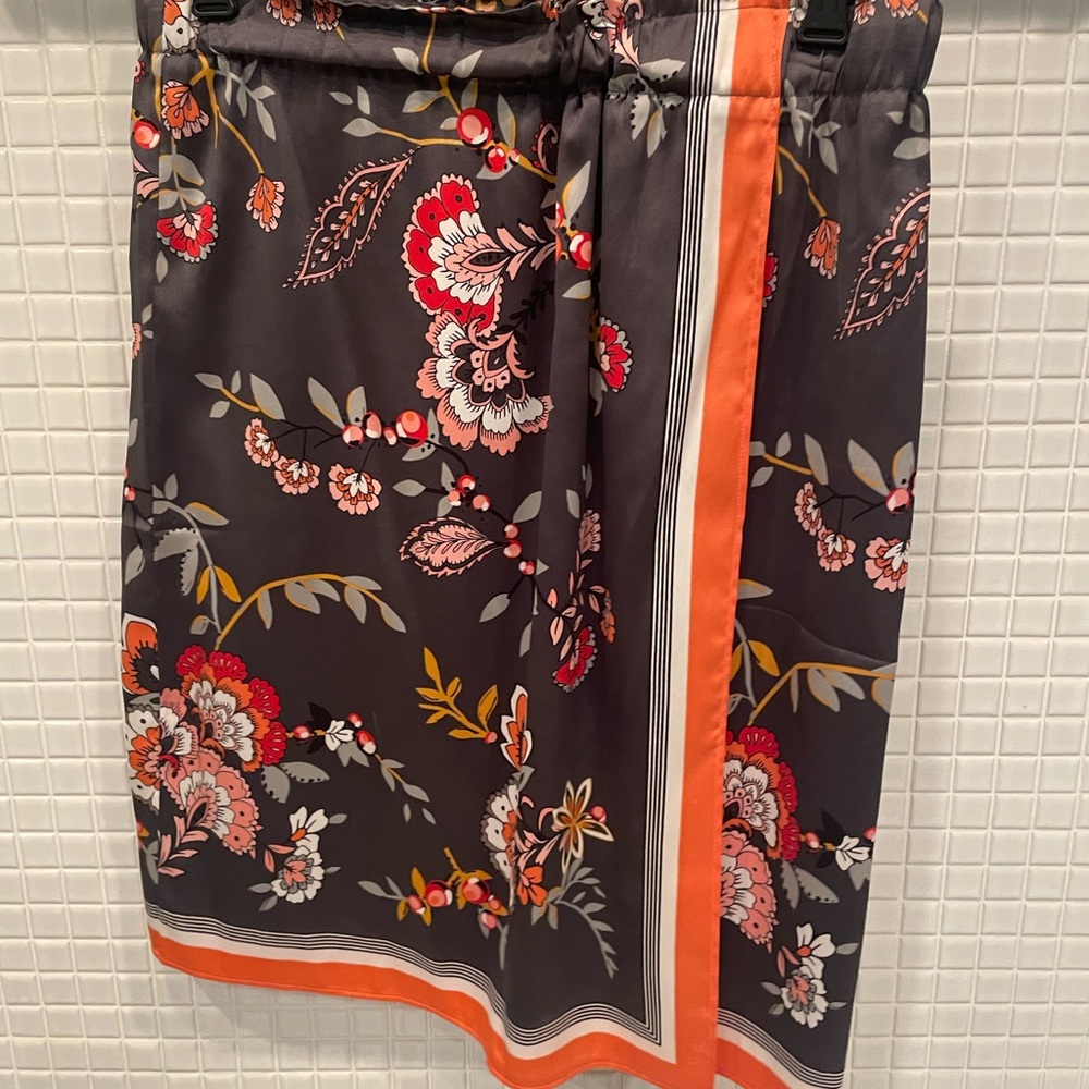Loft - Satin knee length skirt